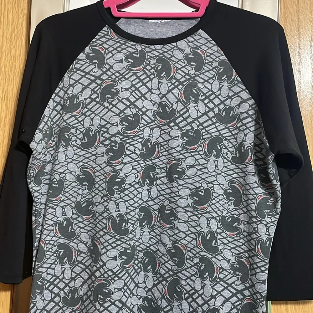LuLaRoe Disney Mickey Mouse size Small tunic length blouse solid sleeves - Picture 2 of 8